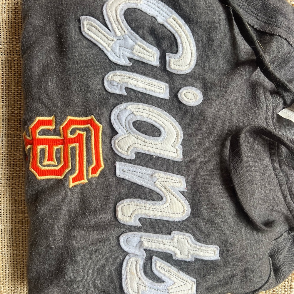 5th & Ocean Giants Black and White Crewneck Sweater
